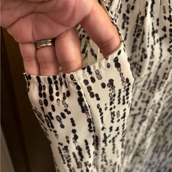 Vera Wang blouse - Picture 5 of 8